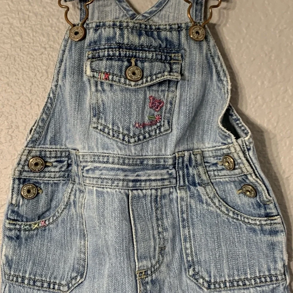 Osh Kosh‎ B'Gosh Girls 18M Blue Jean Denim Overalls Vestbak Butterfly Embroidery